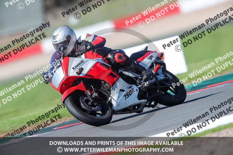 donington no limits trackday;donington park photographs;donington trackday photographs;no limits trackdays;peter wileman photography;trackday digital images;trackday photos